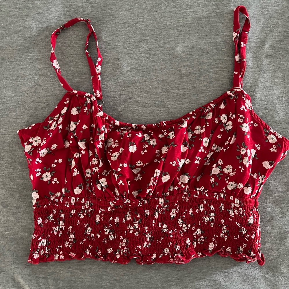 Hollister top